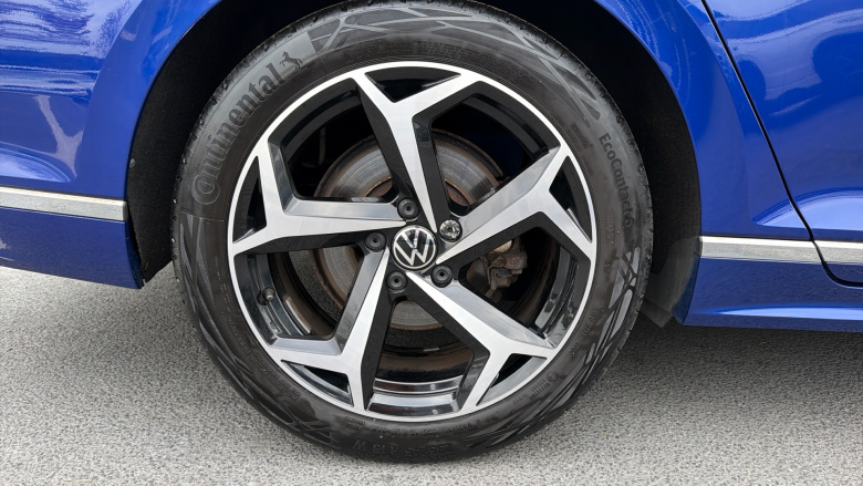 Volkswagen Passat 1.5 TSI EVO R-Line 5dr DSG Petrol Estate